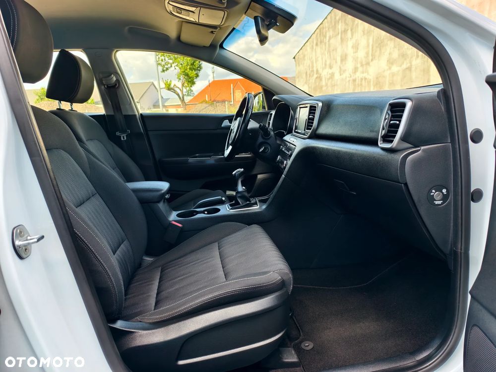 Kia Sportage 1.6 GDI 2WD DREAM-TEAM EDITION - 16
