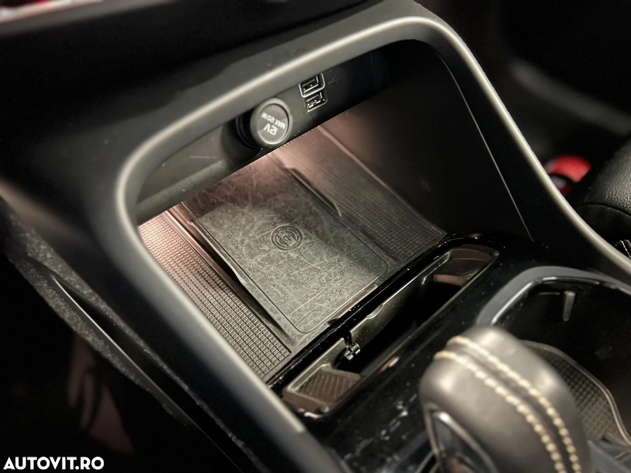 Volvo XC 40 D4 AWD Geartronic R-Design - 16