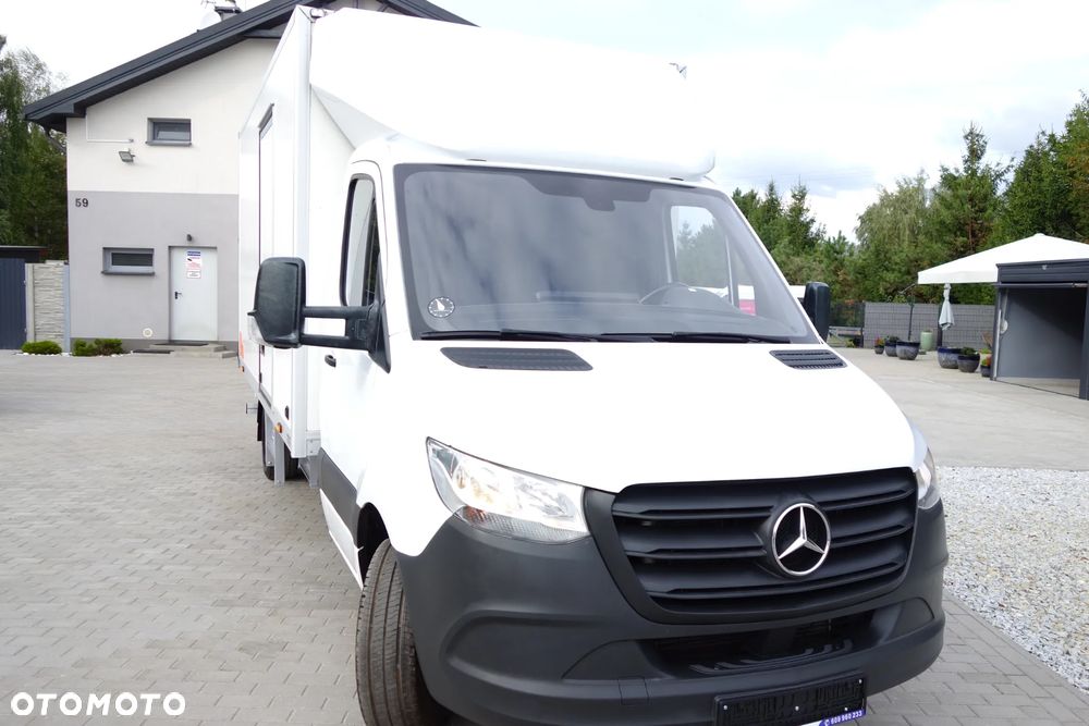 Mercedes-Benz Sprinter 3.0 Bluetec Automat 319  Kontener + Winda 750 kg. - 28