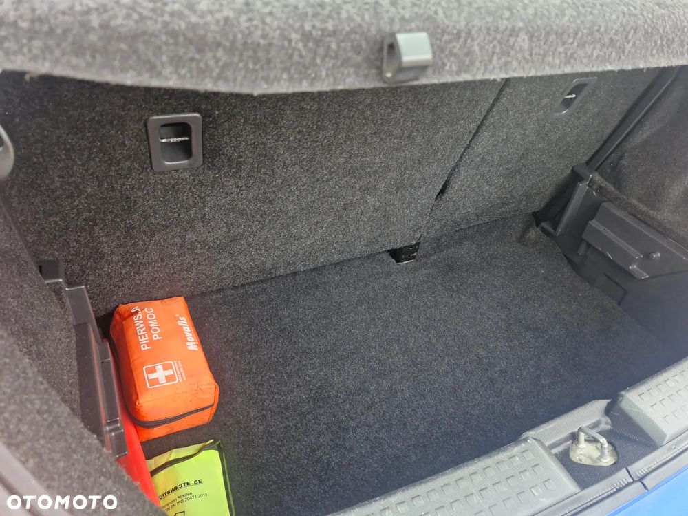 Suzuki Swift 1.3 Sakura - 13