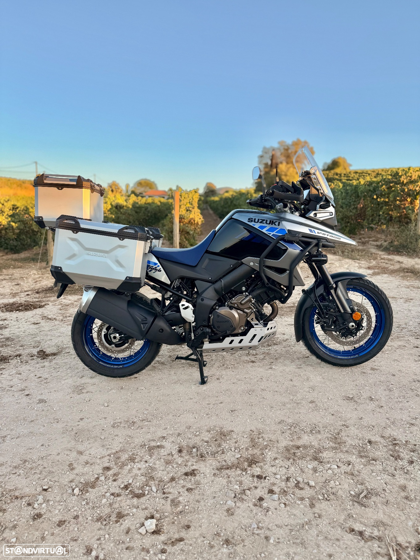 Suzuki DL V-STROM 1050 - 12