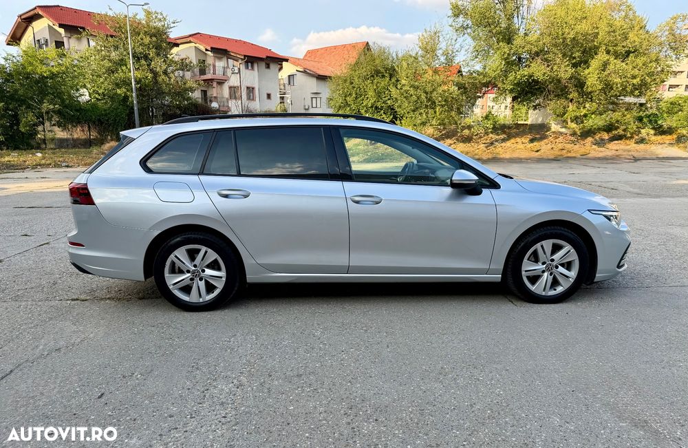 Volkswagen Golf 1.5 eTSI DSG MHEV Life - 3