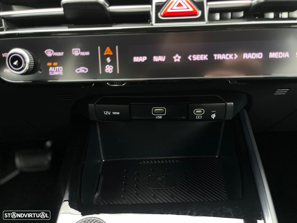 Kia Niro EV 64kWh Drive - 51