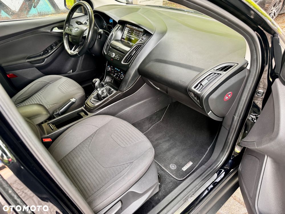 Ford Focus 1.5 TDCi DPF Start-Stopp-System Titanium - 28