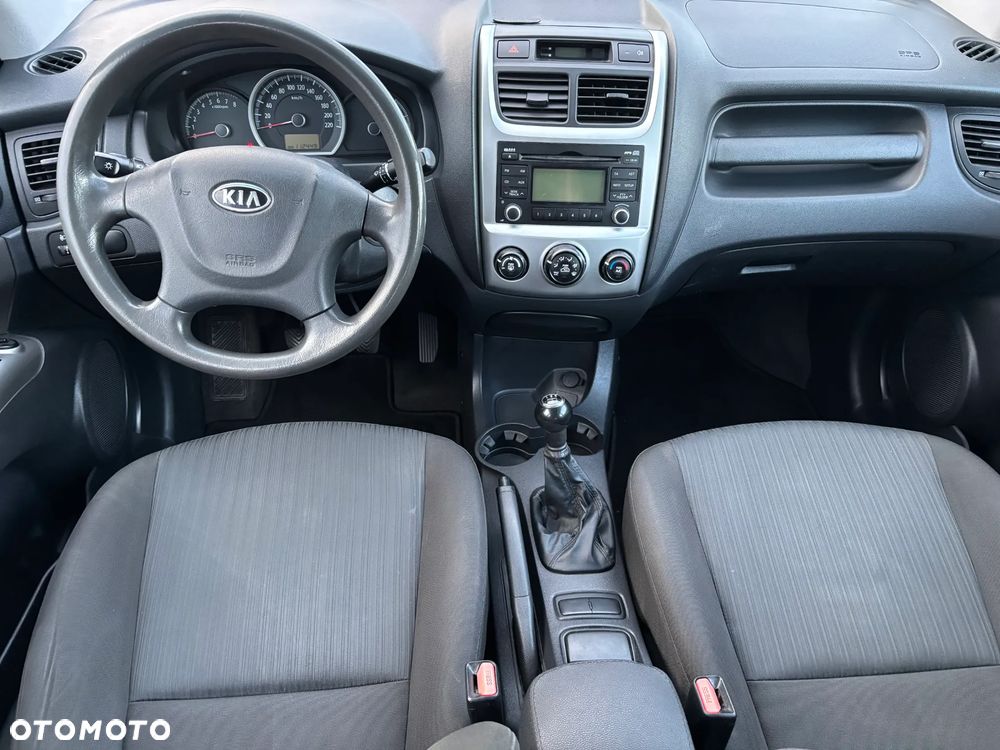Kia Sportage 2.0 Freedom + - 7