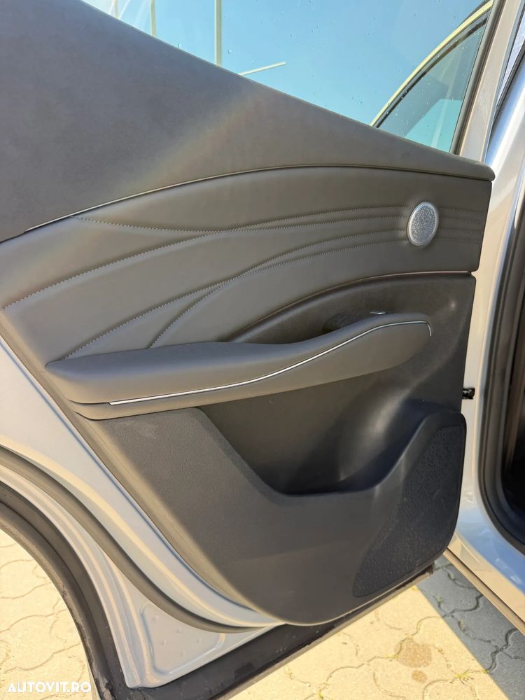 Omoda 7 1.5 TGDI 1DHT PHEV Exclusive - 14