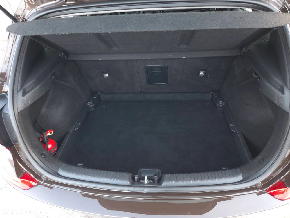 Hyundai i30 1.4 T-GDI Premium - 36