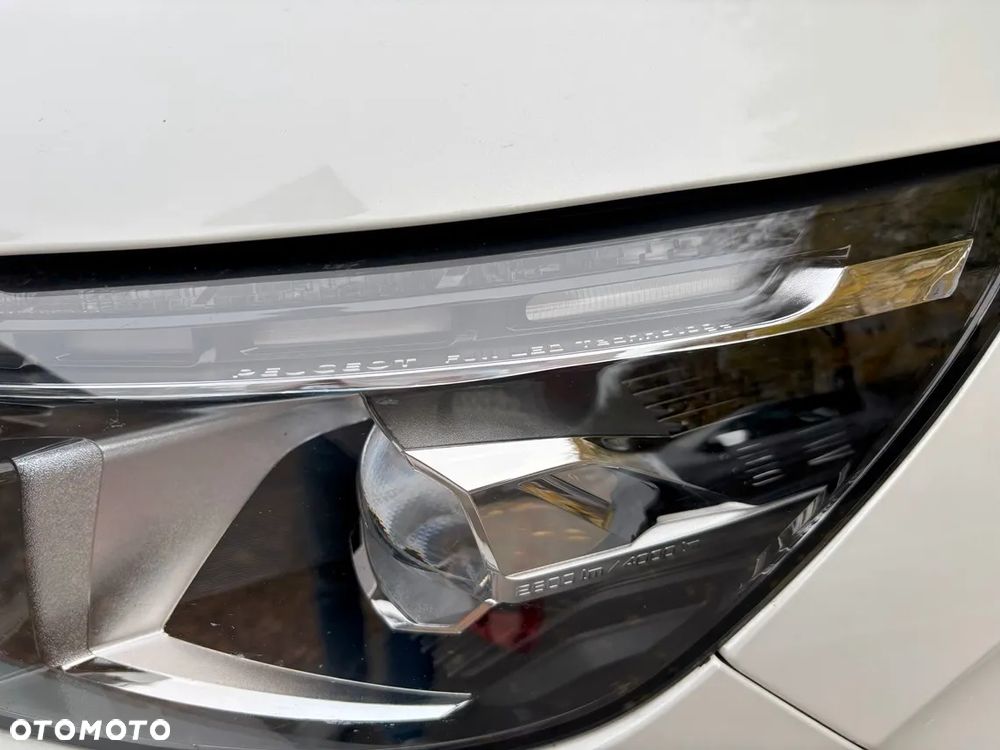Peugeot 5008 1.2 PureTech Crossway S&S EAT8 - 24
