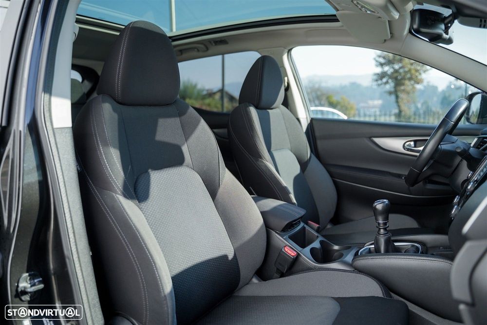 Nissan Qashqai 1.5 dCi N-Connecta 18 - 30