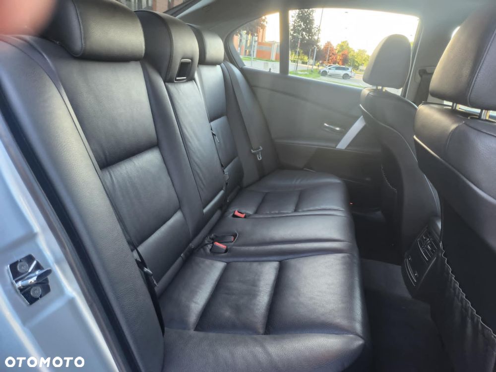 BMW Seria 5 - 16