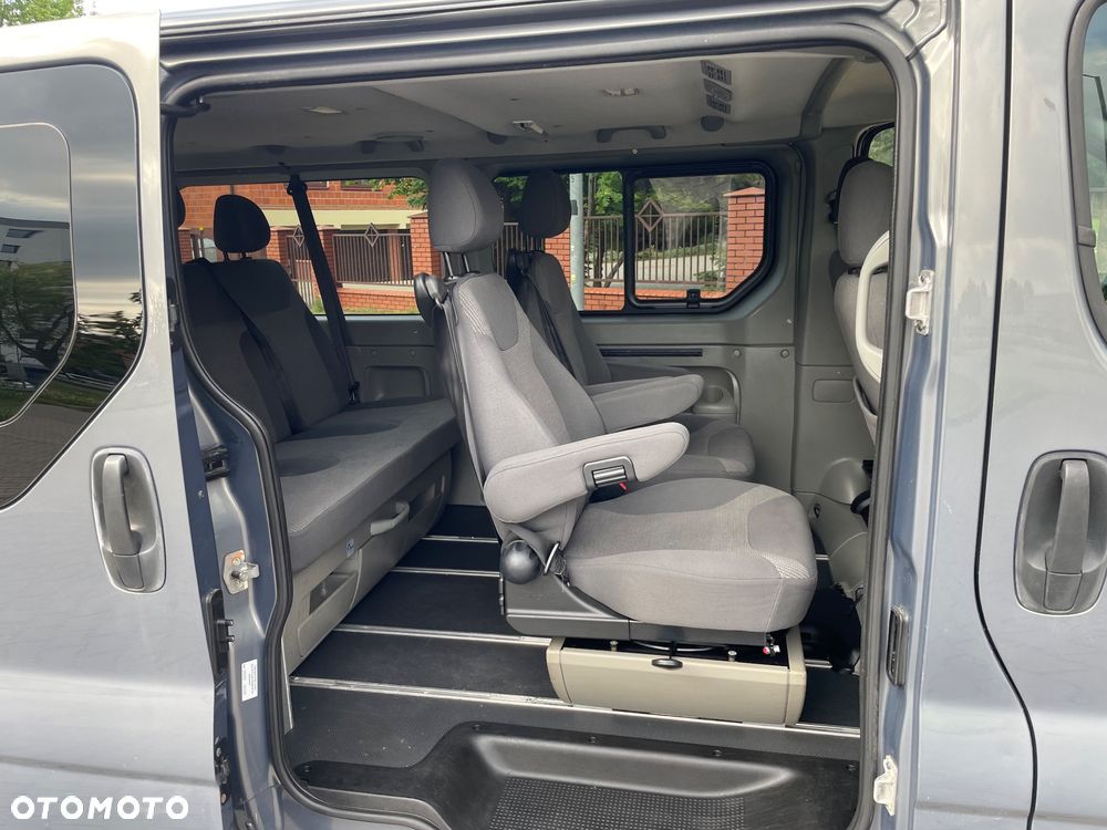 Opel Vivaro - 24