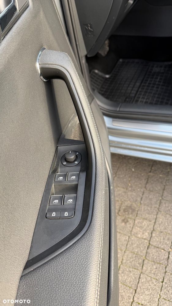 Skoda Superb 2.0 TDI Style DSG7 - 26