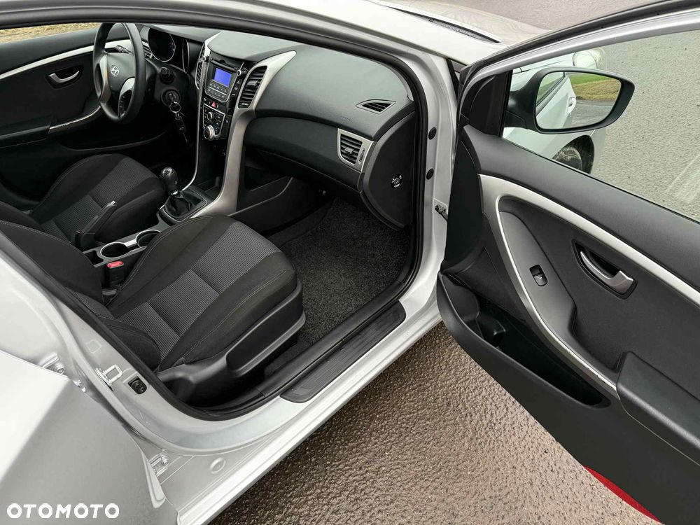 Hyundai i30 1.4 Comfort - 14