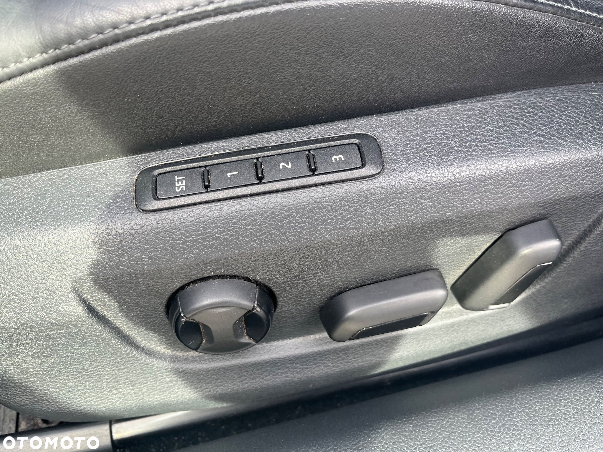 Skoda Superb 2.0 TDI 4x4 L&K DSG - 9