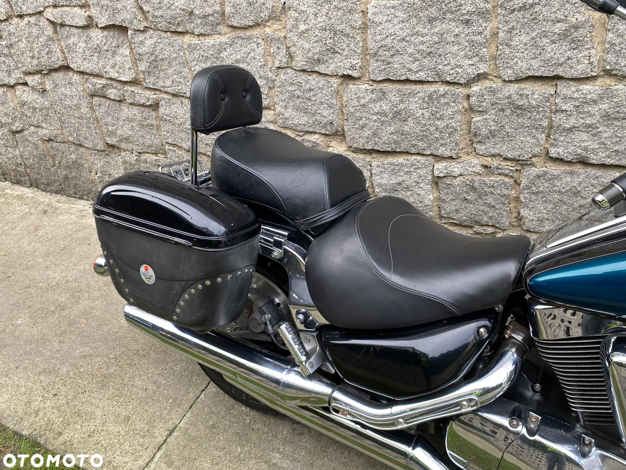 Suzuki Intruder - 8