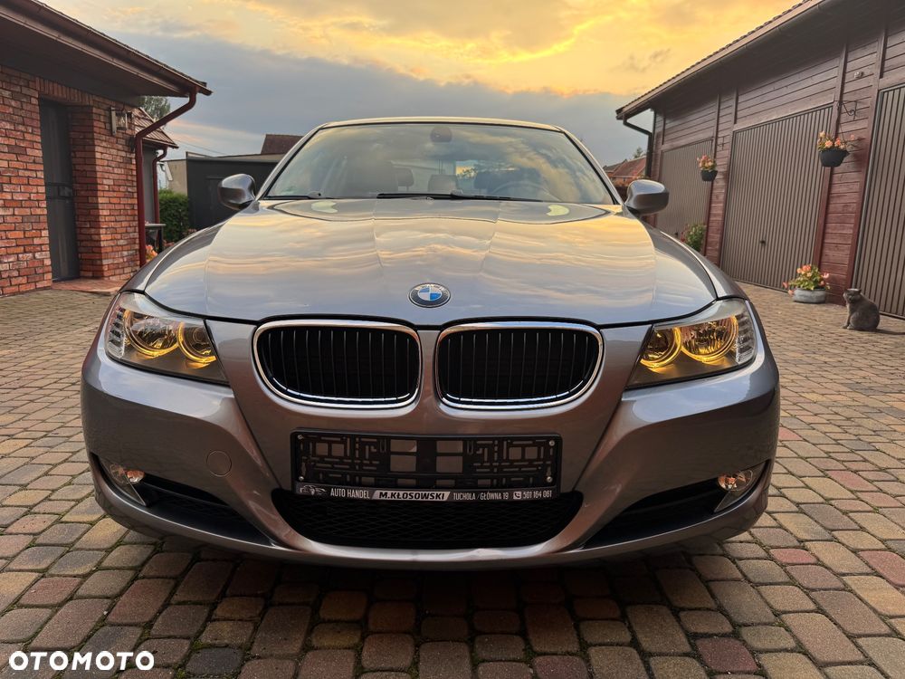 BMW Seria 3 320d - 12