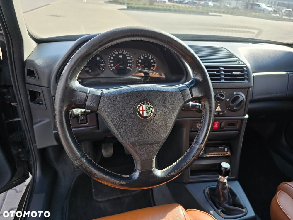 Alfa Romeo 145 - 9