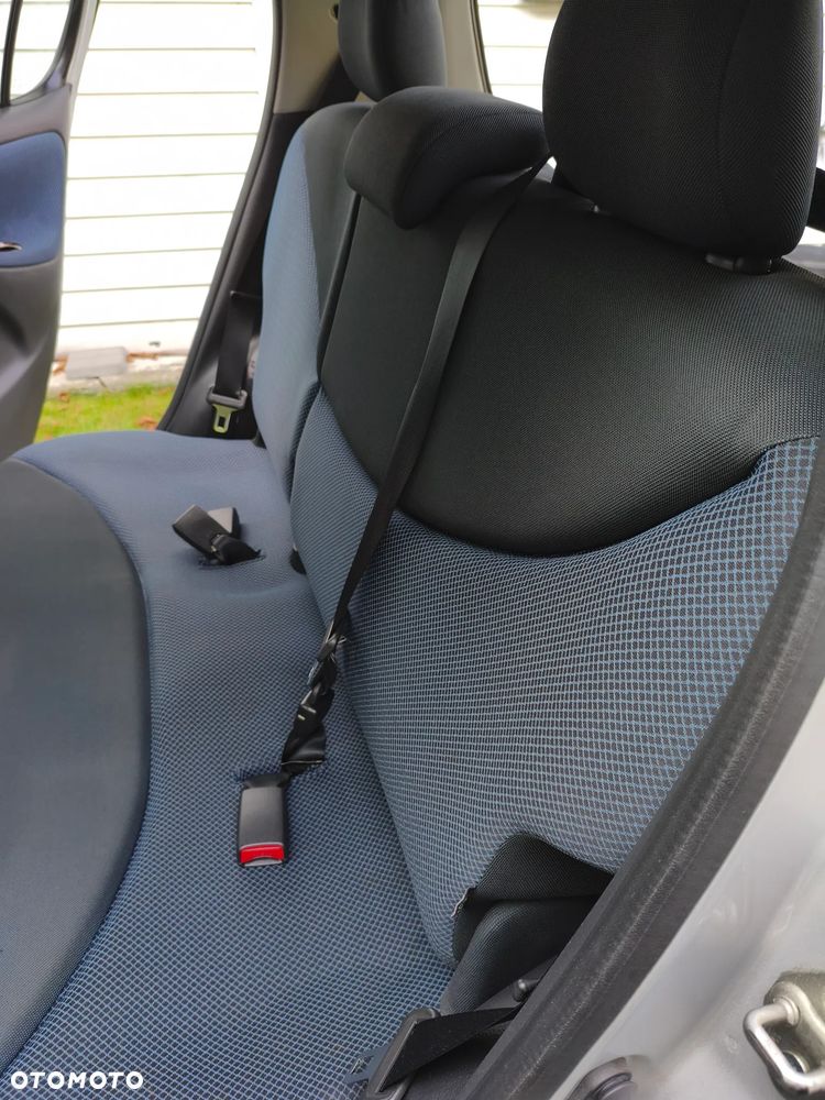 Toyota Yaris 1.0 Unlimited - 18
