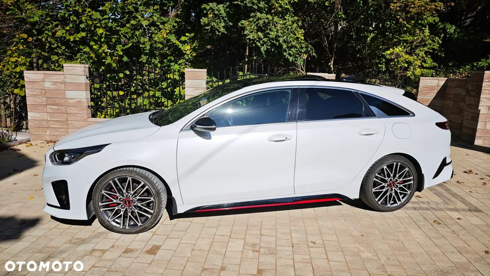 Kia ProCeed 1.6 T-GDI GT DCT - 21