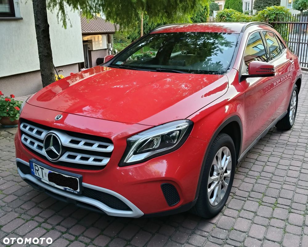 Mercedes-Benz GLA 180 7G-DCT Style - 1