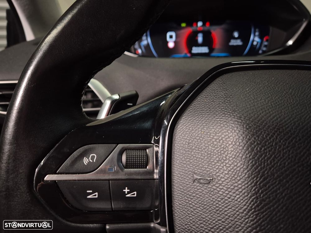 Peugeot 3008 1.5 BlueHDi Allure Pack EAT8 - 26