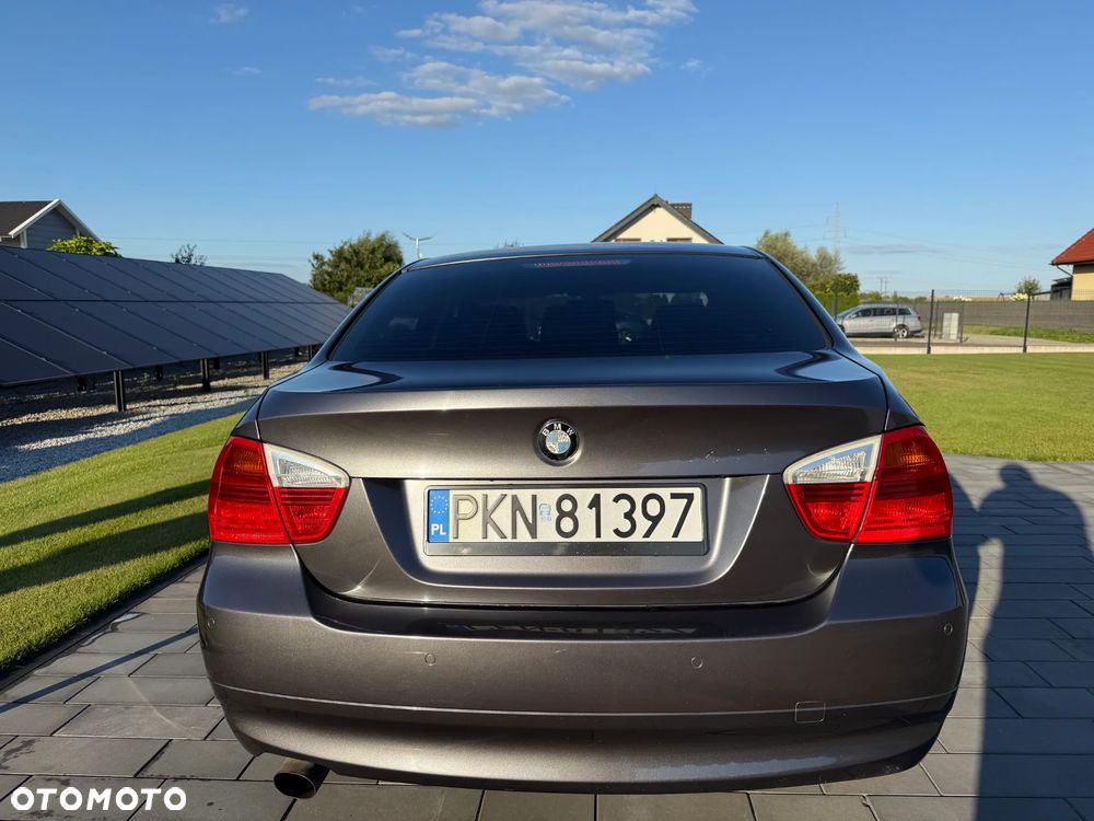 BMW Seria 3 320i - 9