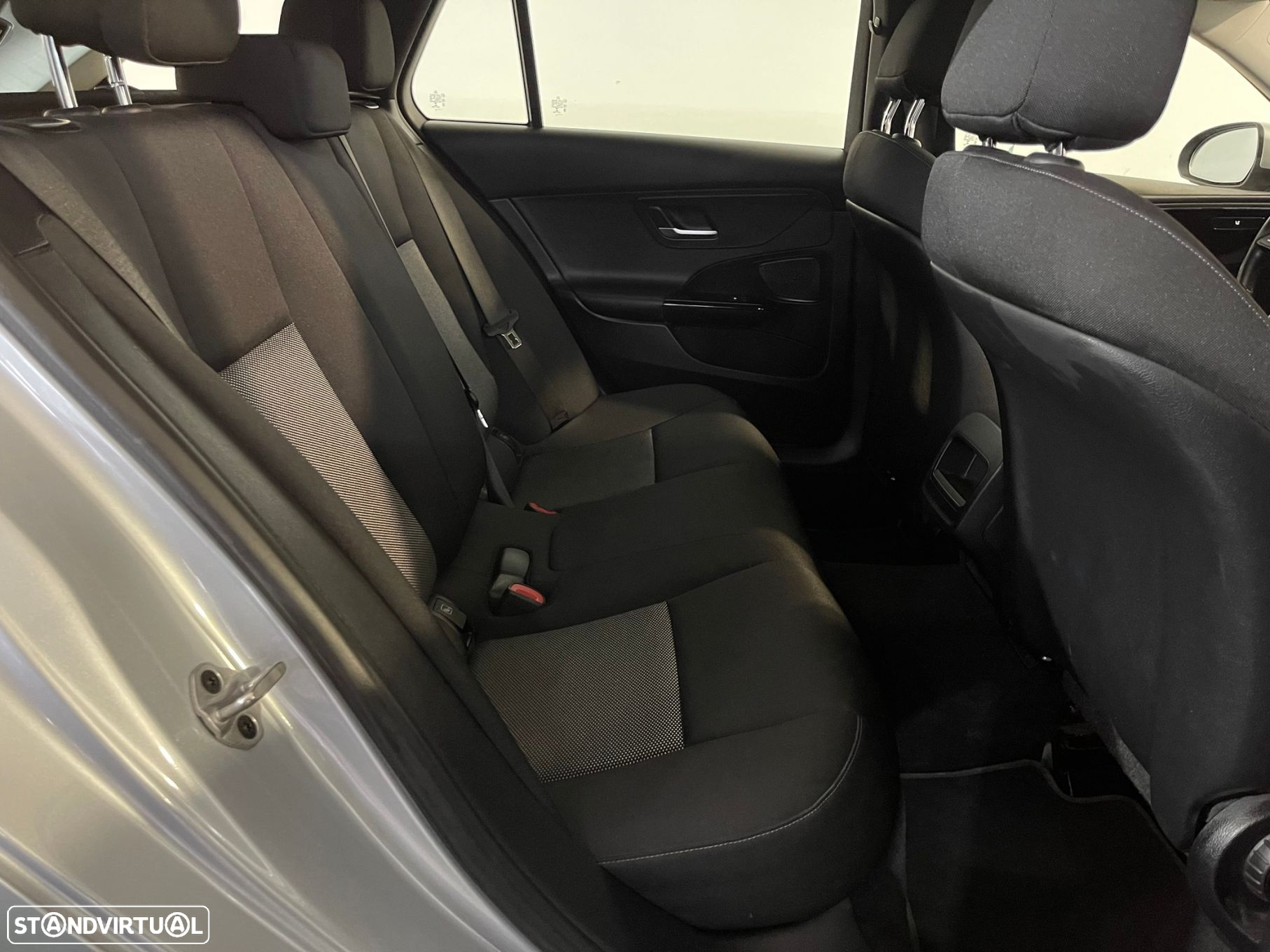 Mercedes-Benz C 200 d - 13