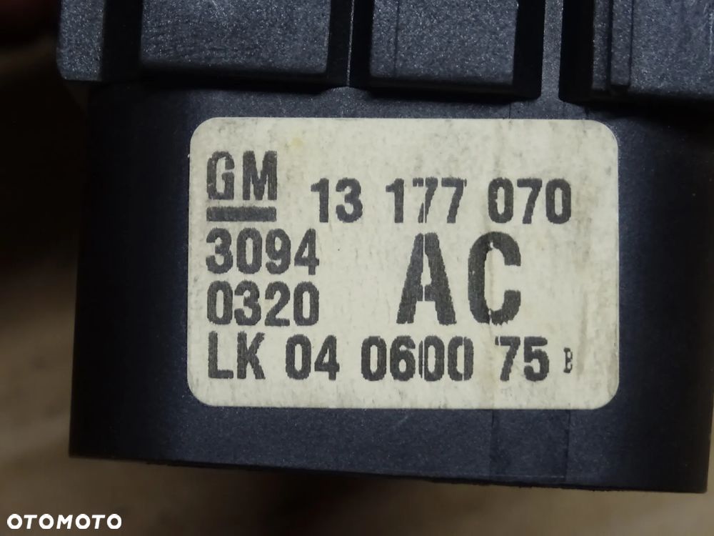 WŁĄCZNIK ŚWIATEŁ HALOGENÓW AUTO XENON OPEL SIGNUM VECTRA C - 3