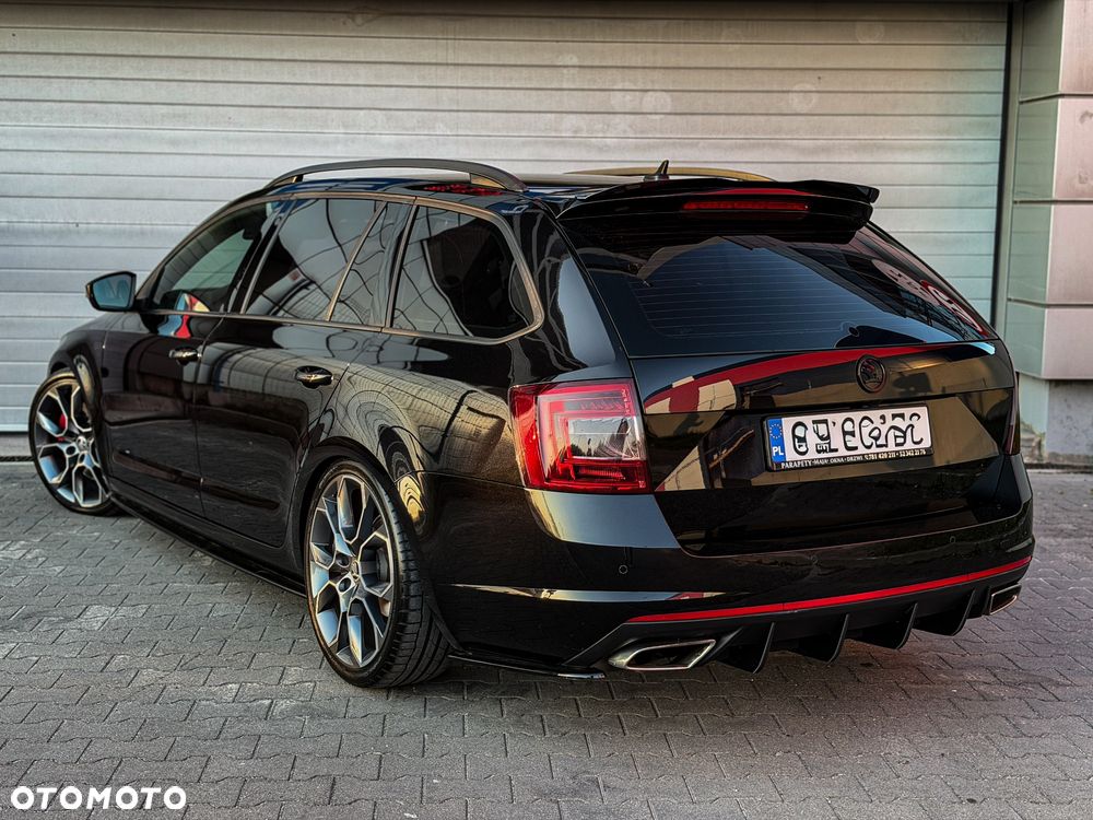 Skoda Octavia 2.0 TDI DSG RS - 5