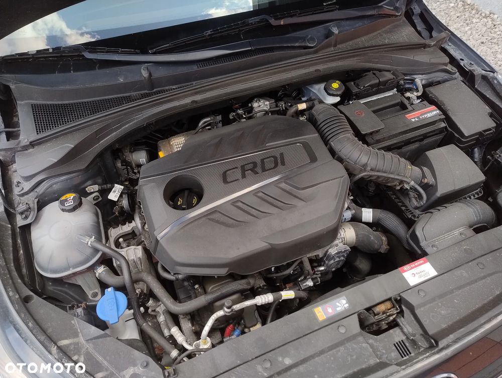 Kia Ceed ver-1-6-crdi-mhev-gt--line - 25