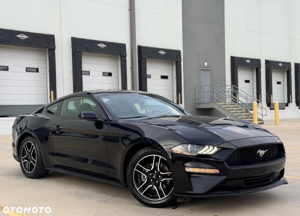 Ford Mustang - 12