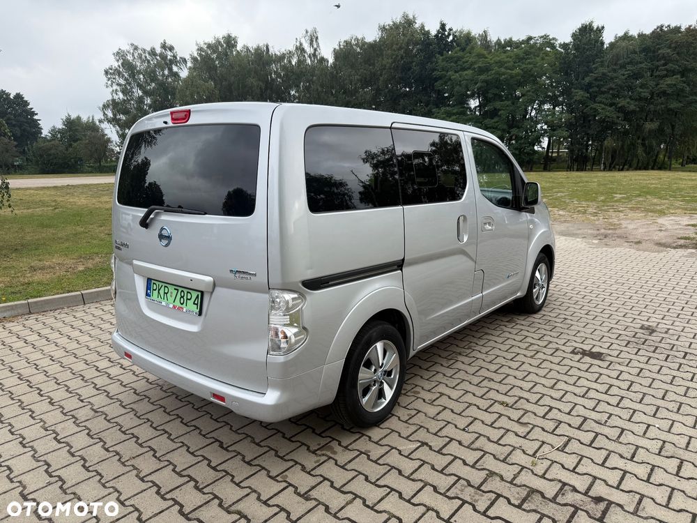 Nissan NV200 Evalia - 7