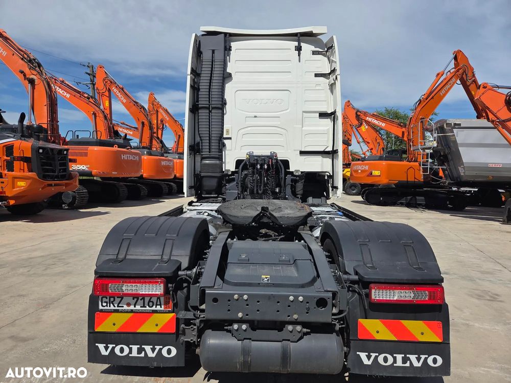 Volvo FH 500, 2022, 543.610km, rulata in GERMANIA, 2 paturi, Aeropachet spoilere cabina, spoilere sasiu, 2 rezervoare, Frigider, Aer conditionat STATIONARE, CIV, anv Michelin 70% ok, Automata, Navigatie, posibilitate leasing-PROMOTIE 53.900 EUR+Tva - 6