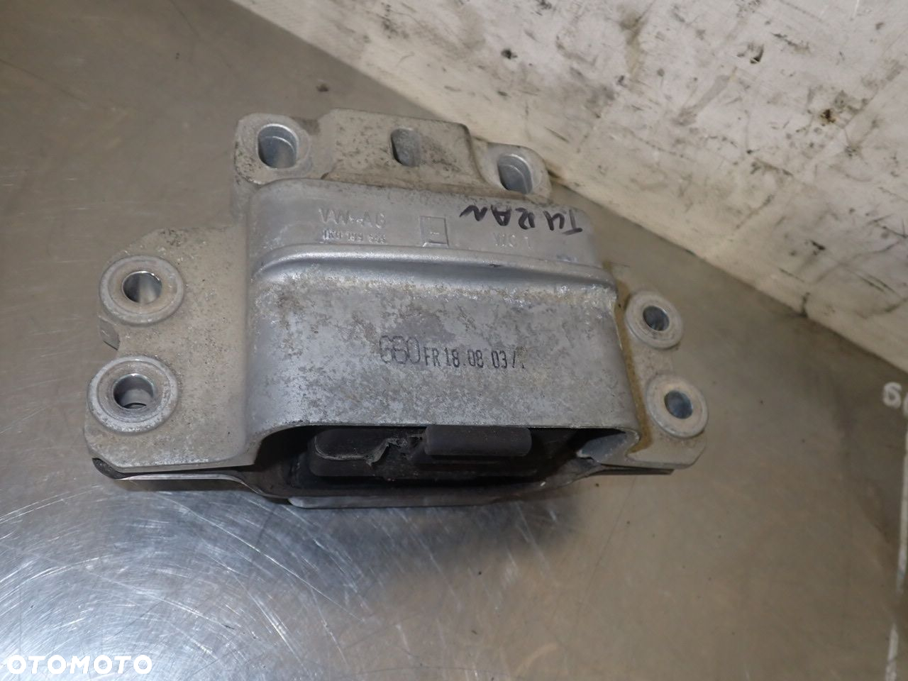 PODUSZKA SILNIKA VOLKSWAGEN TOURAN I 1.6 1K0199555L - 2
