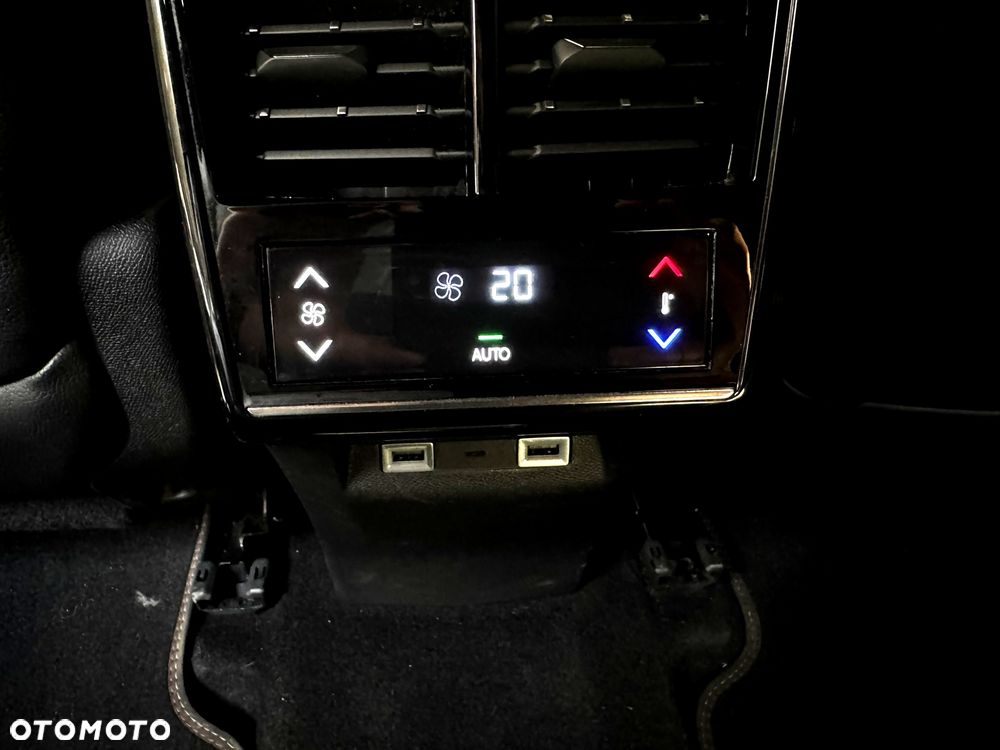DS Automobiles DS 7 Crossback 1.6 PureTech Performance Line + - 14