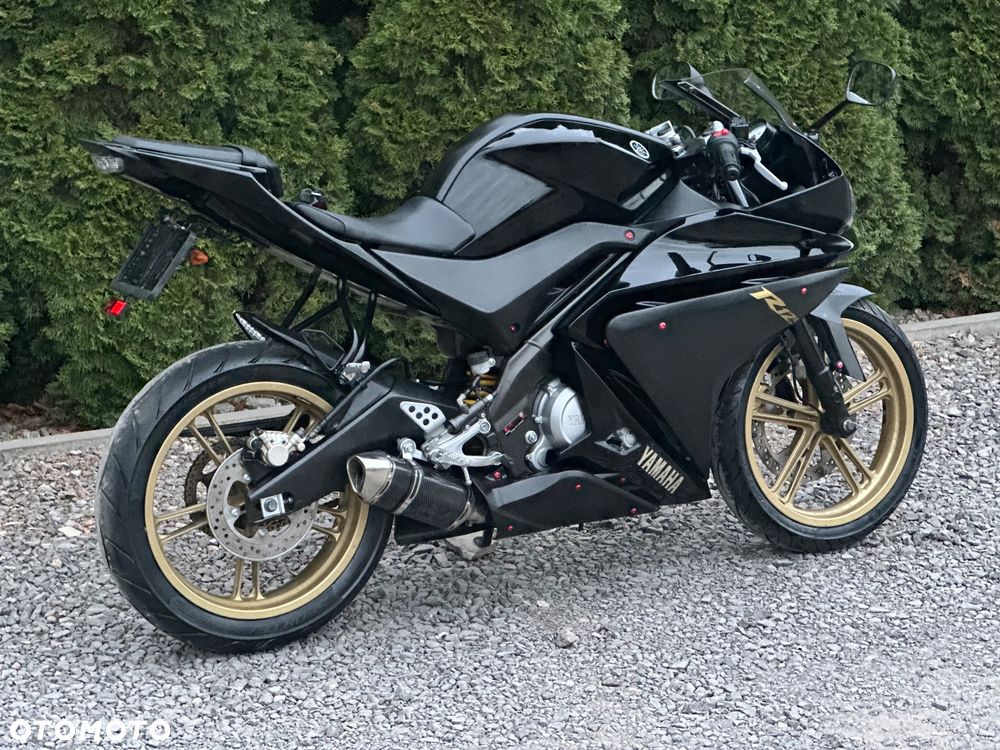 Yamaha YZF - 11