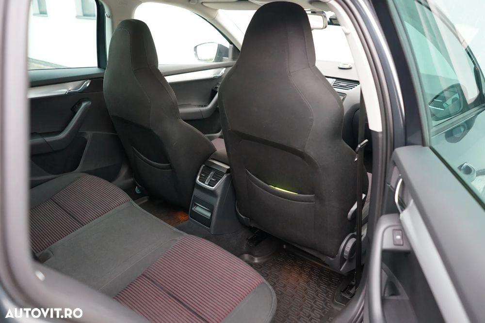 Skoda Octavia 2.0 TDI DSG Style - 25