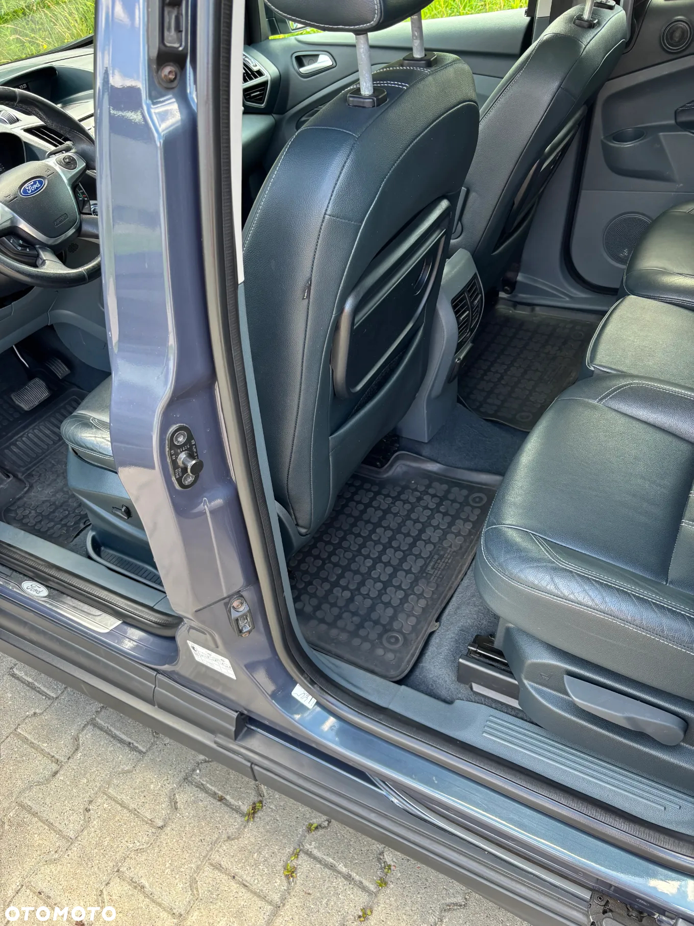 Ford Grand C-MAX 2.0 TDCi Titanium - 29