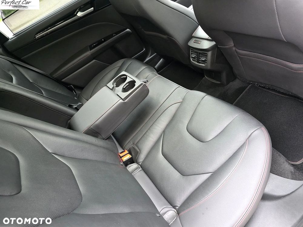 Ford Mondeo SW 2.0 Hybrid ST-Line X - 25