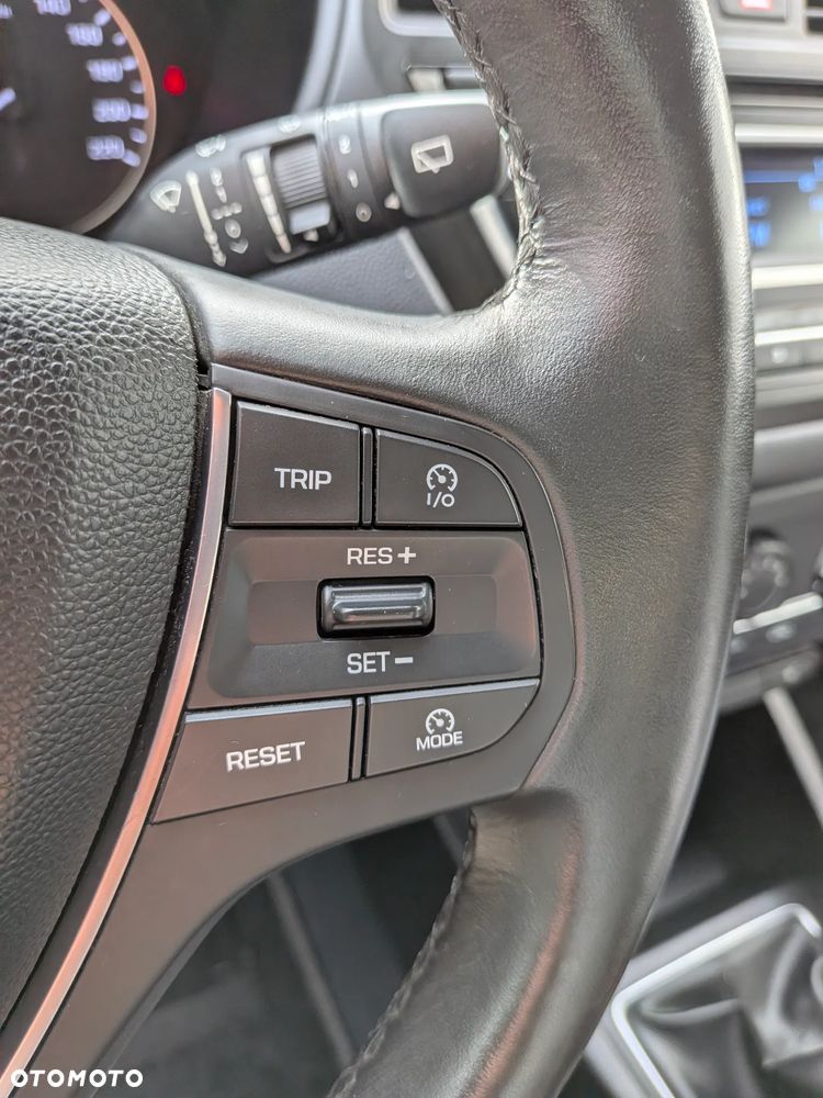 Hyundai i20 1.2 Intro Edition - 23