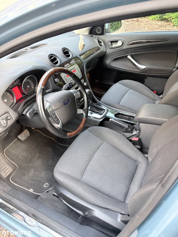 Ford Mondeo 2.3 Ghia - 4