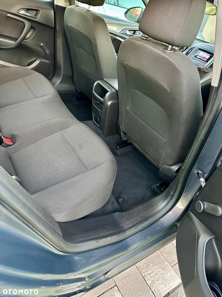 Opel Insignia - 10