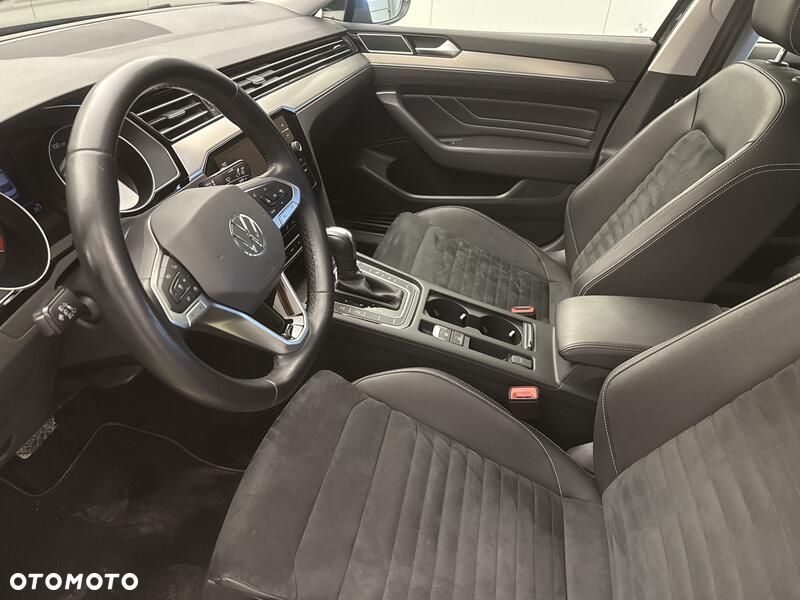 Volkswagen Passat 1.5 TSI EVO Elegance DSG - 11