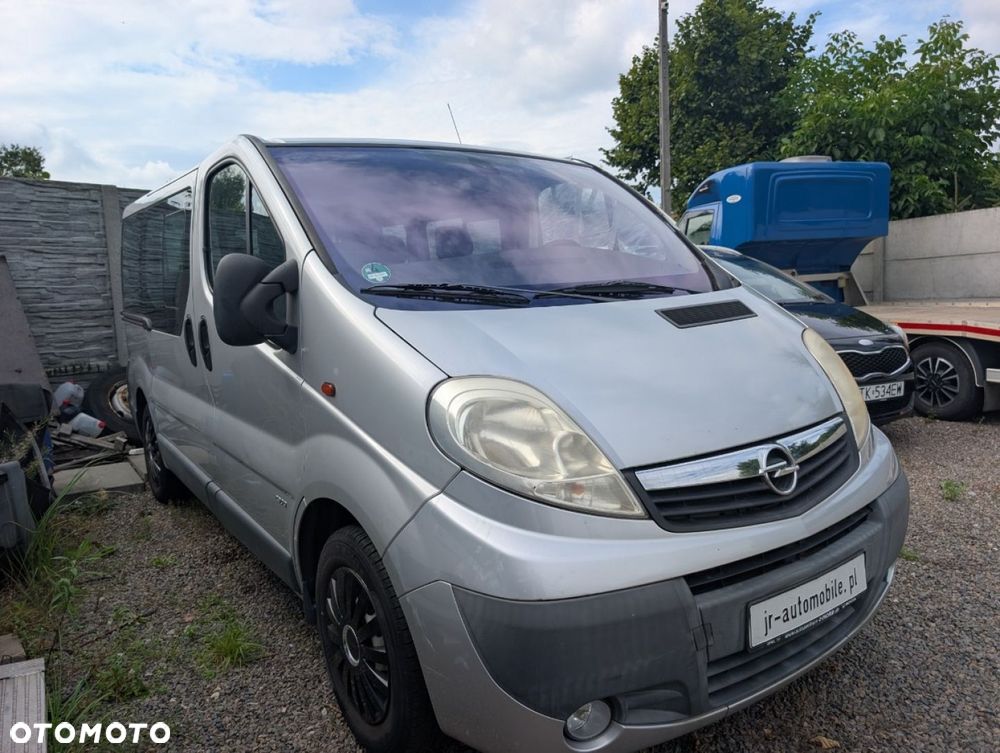 Opel Vivaro - 1
