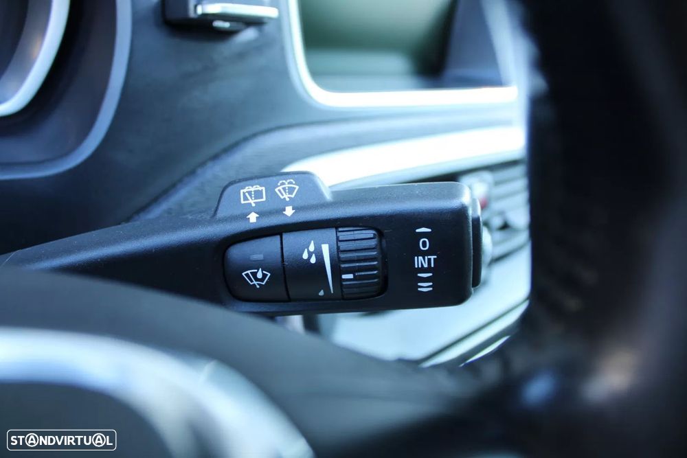 Volvo V40 1.6 D2 Momentum Eco - 22