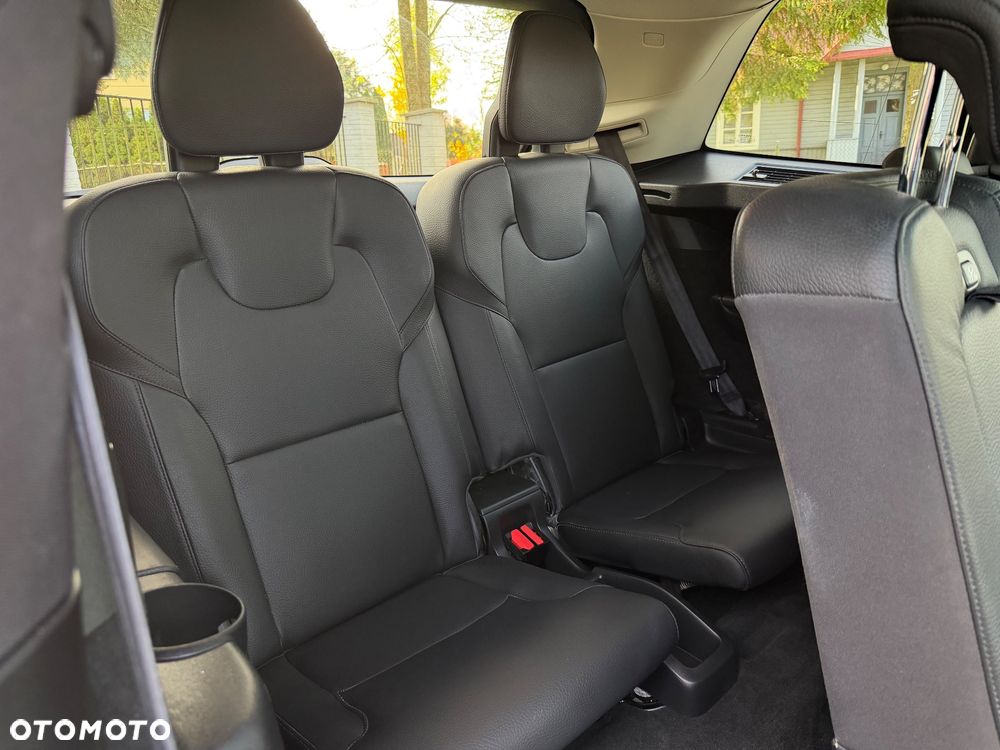 Volvo XC 90 - 15