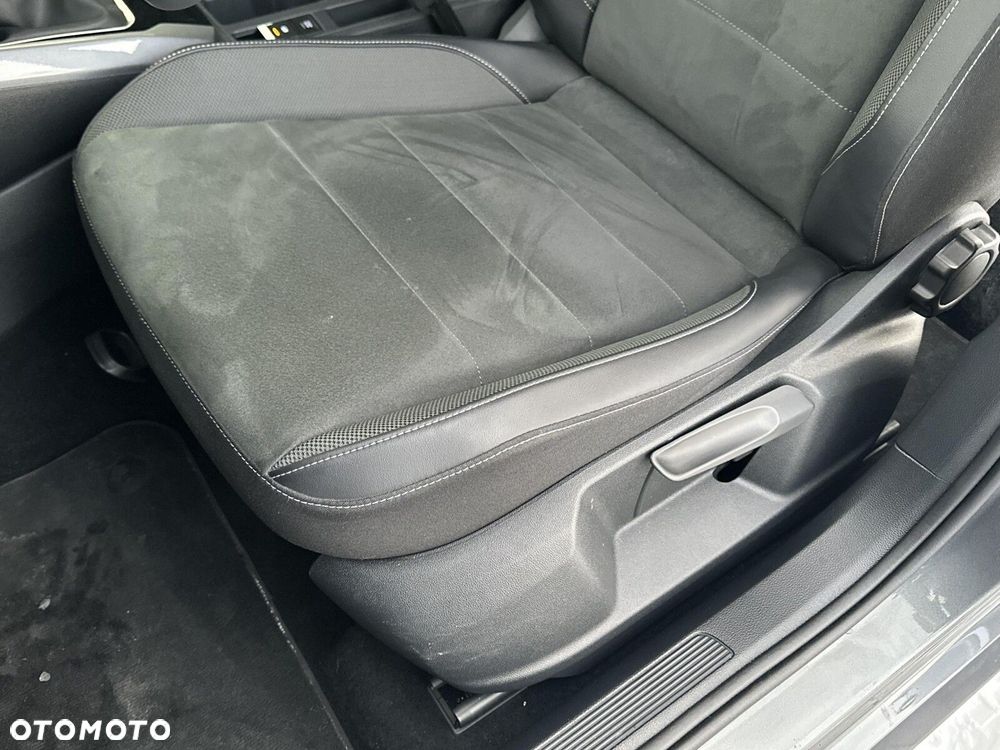 Volkswagen T-Roc 1.5 TSI Style DSG - 12