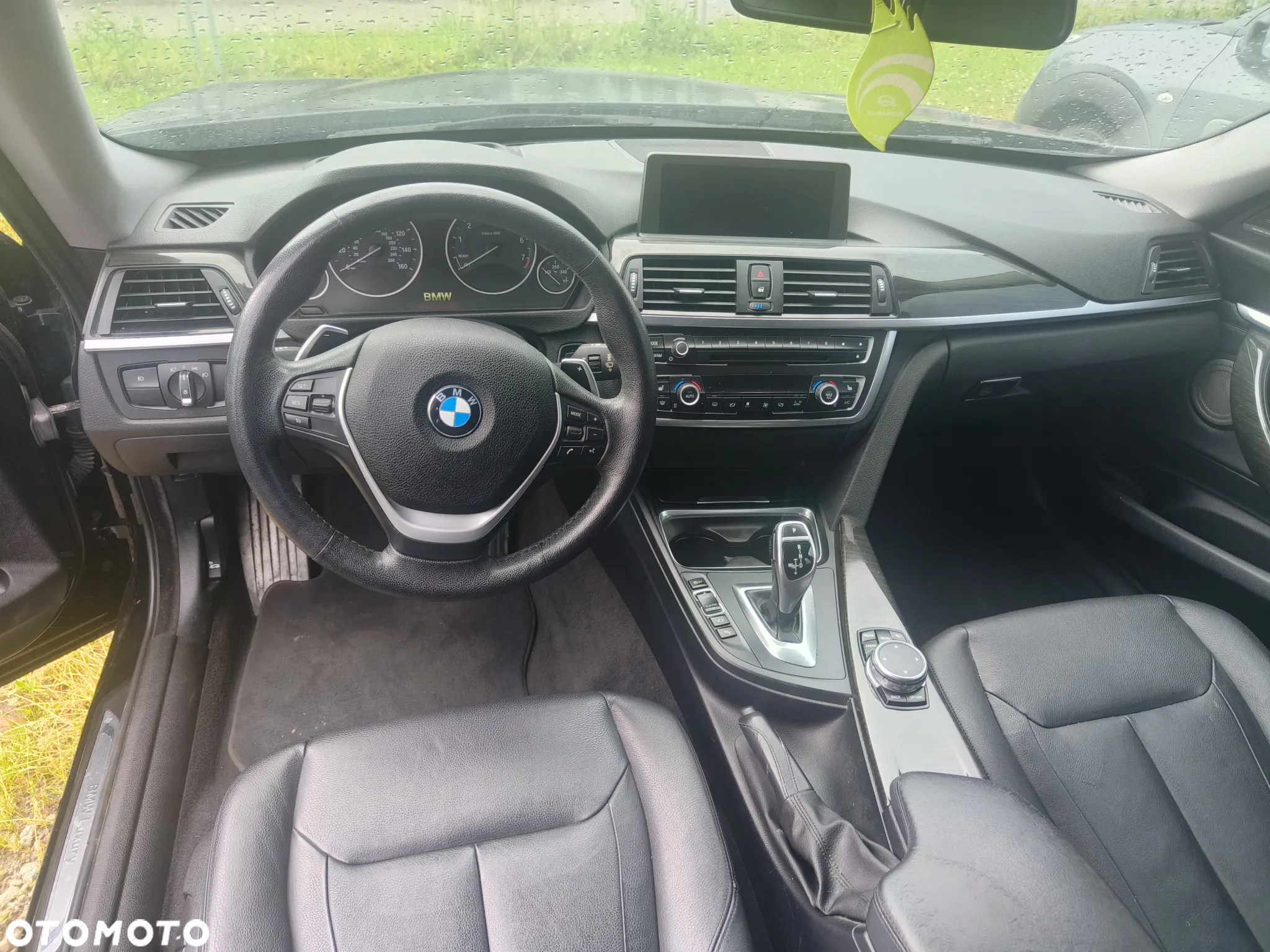BMW Seria 3 328i Touring xDrive Sport-Aut - 29