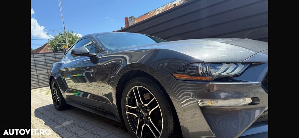 Ford Mustang - 3