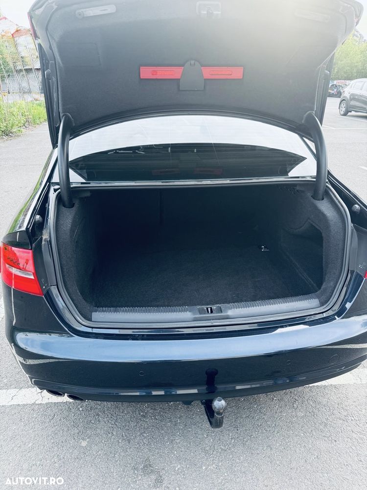 Audi A4 2.0 TDI e DPF Ambiente - 8